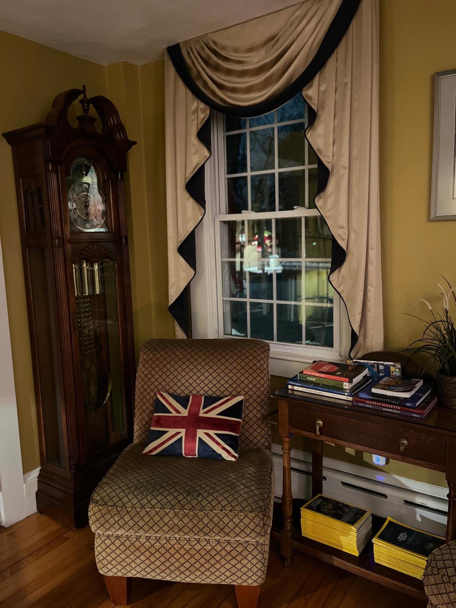 Antique1242 British Bed & Breakfast Enfield Buitenkant foto